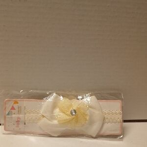 DBello Charming Cream Yellow Baby Headband with Bow rhinestone NWT